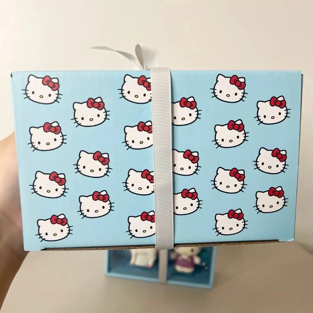 Hello Kitty Blue Sky Unicorn Salt & Pepper Shakers - Picture 5 of 7